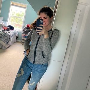 American Eagle gray zip up hoodie with fuzzy hood